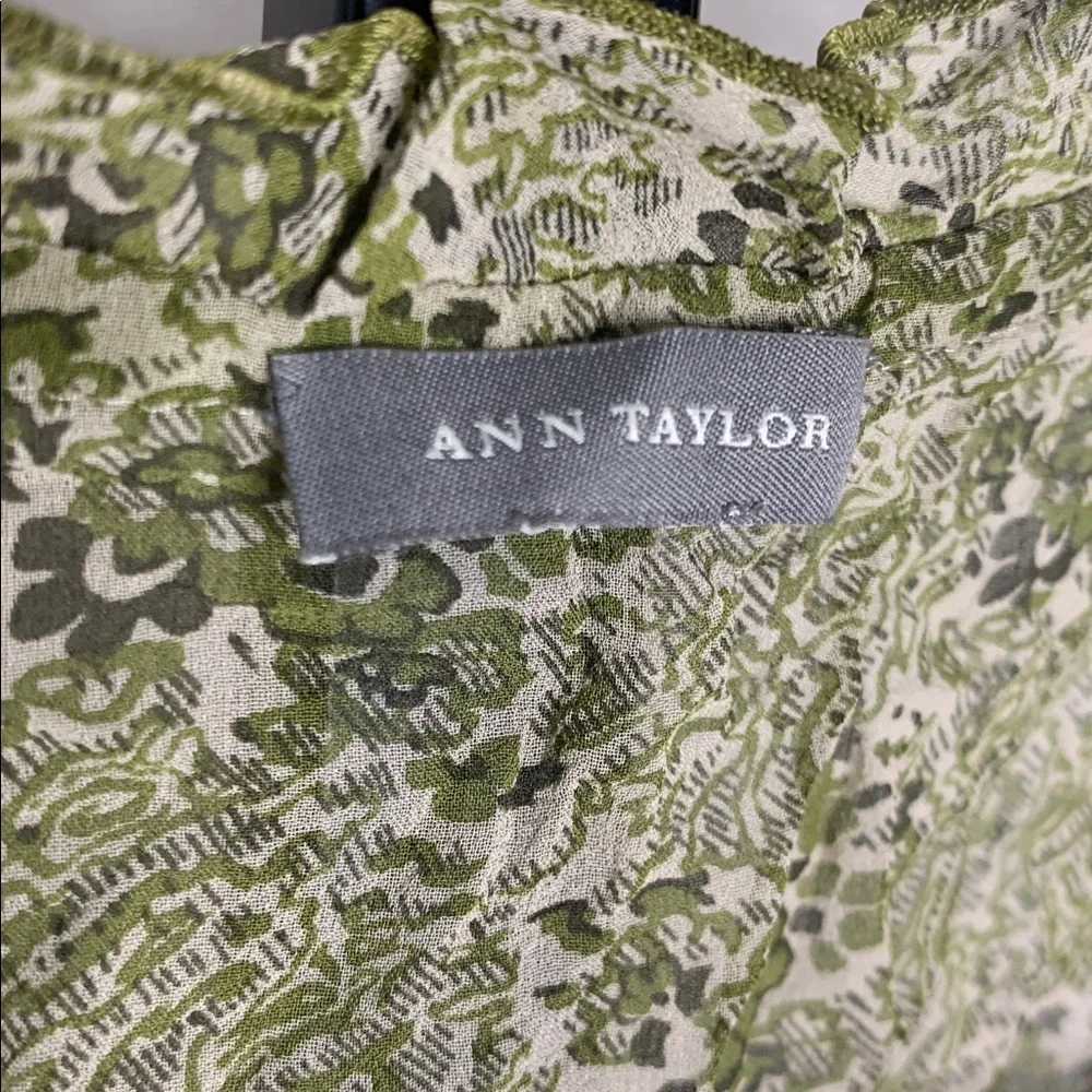 Y2K vintage Ann Taylor sheer Olive Lace Sleeveless whimsical feminine dainty top - Picture 3 of 7